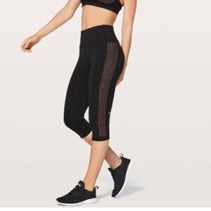 Lululemon Color Me Quick Laser Cut Cropped Leggings